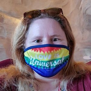 Meet your Posher, Sharon